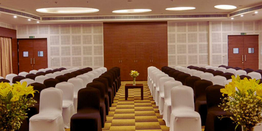Choosing the Perfect Venue for Your Corporate Event: Factors to Consider