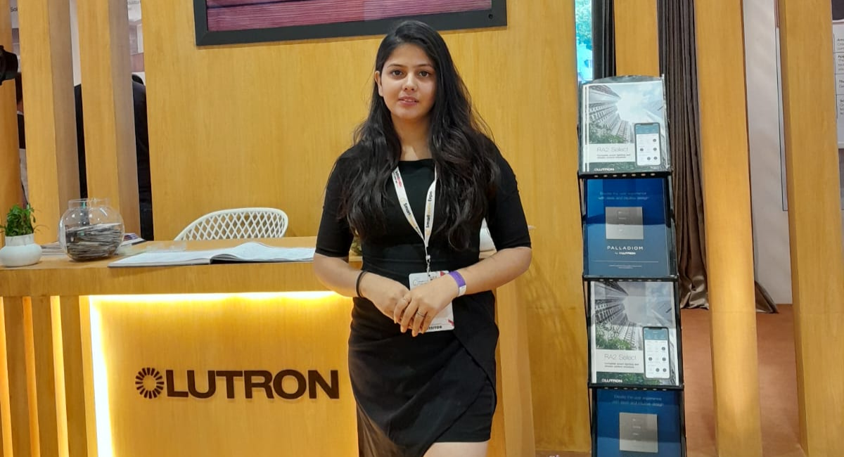 Hostesses For Corporate Events | Hostess For Exhibition