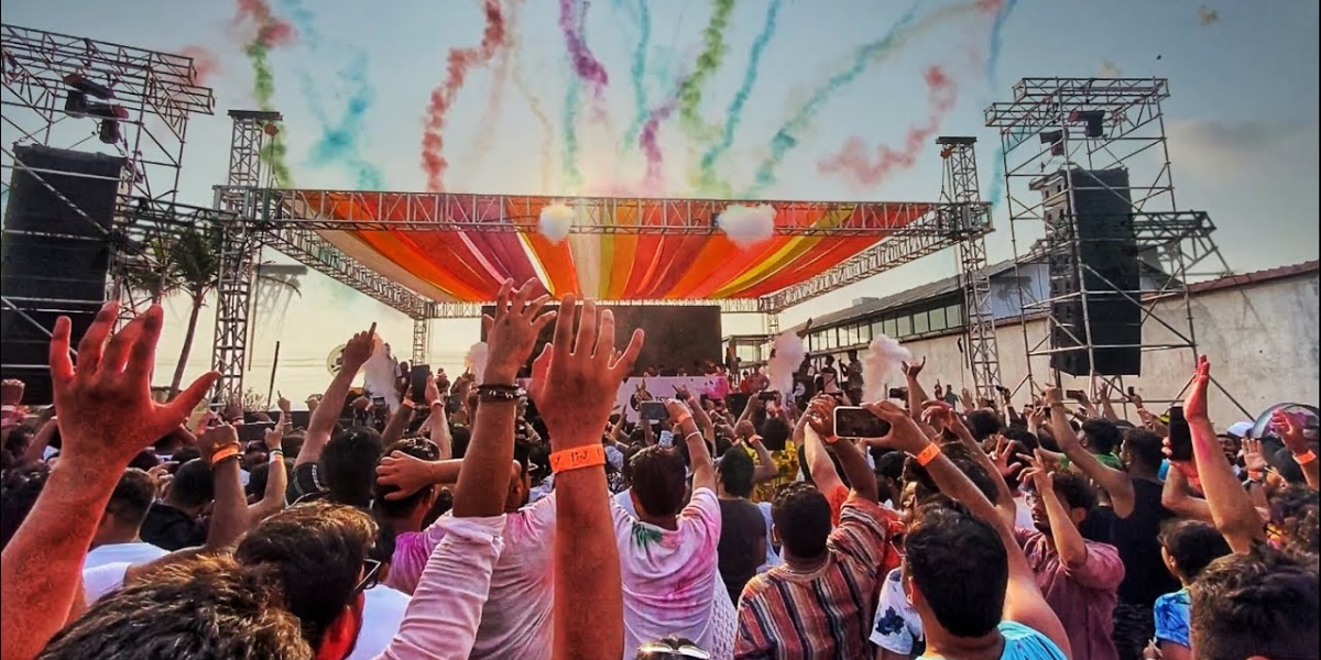 Farmhouse For Holi Party In Delhi: A Unique Celebration