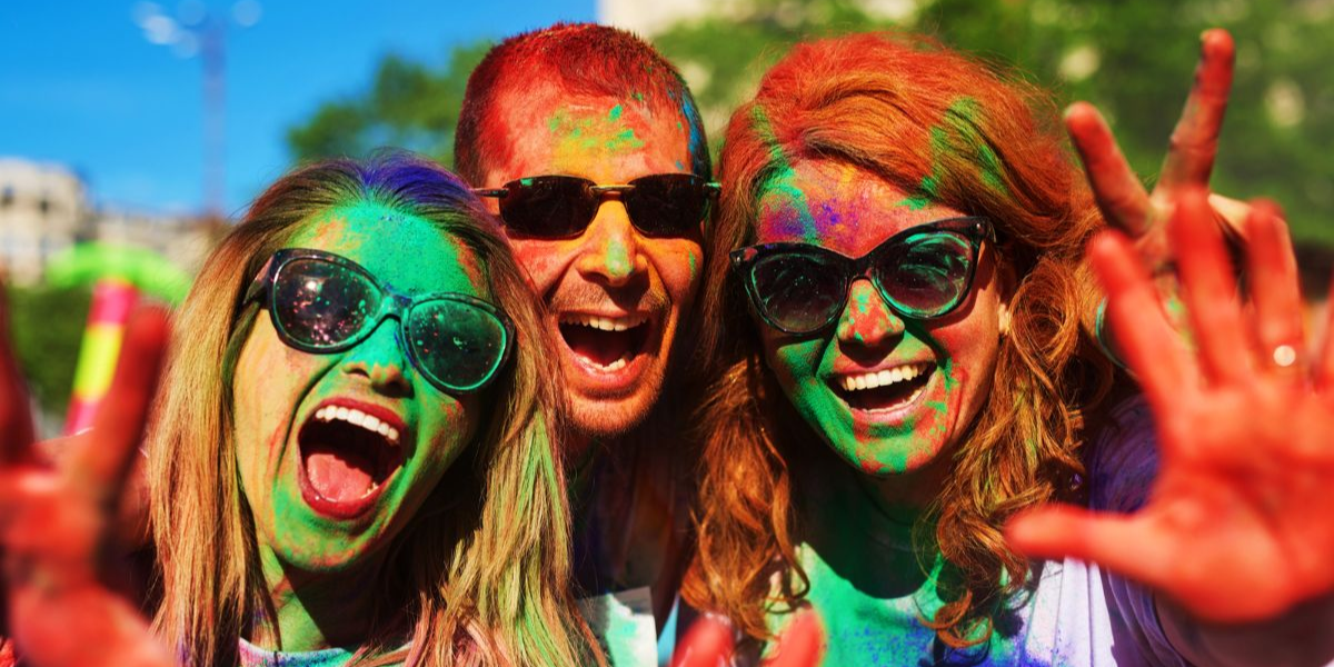 Rang De Holi: Best Holi Parties In Delhi NCR 2025 – Tickets, Farmhouses & Festivals Near You