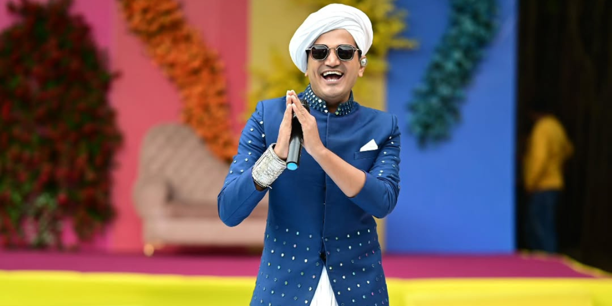 Keep It Engaging With Charismatic Emcees In Delhi