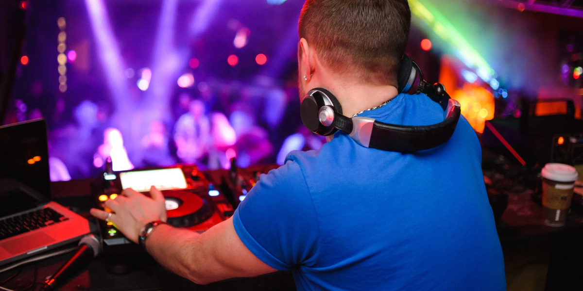Choosing The Perfect DJ For Events In Delhi