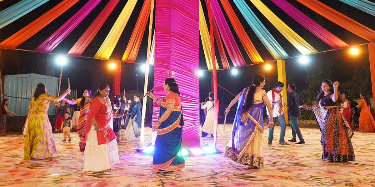 Tips to Enjoy Dandiya Night Delhi in 2025