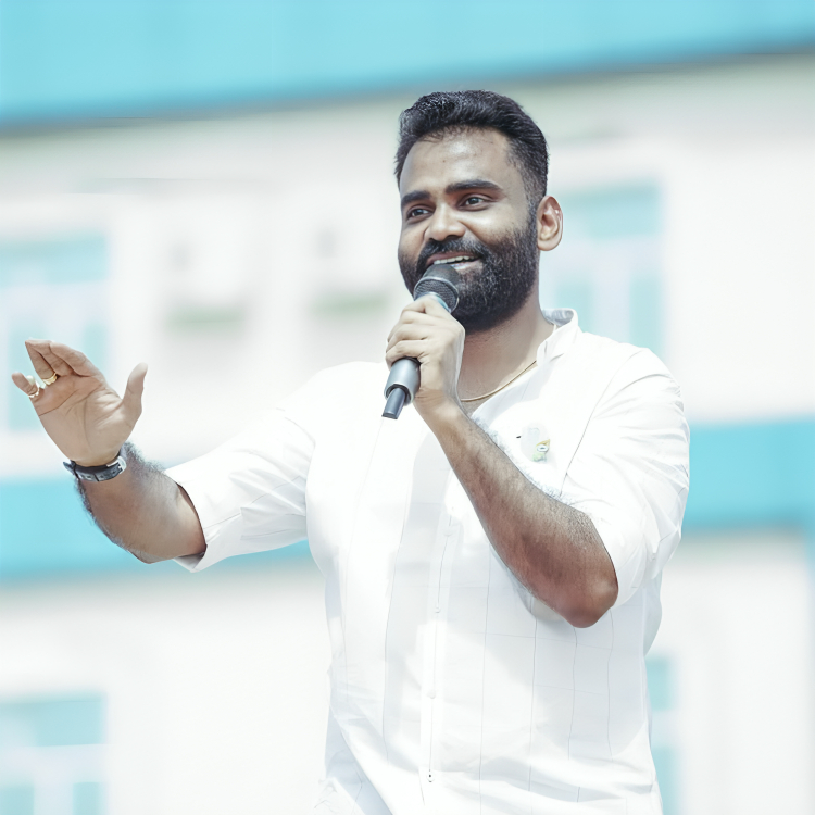 Anchor Ravi