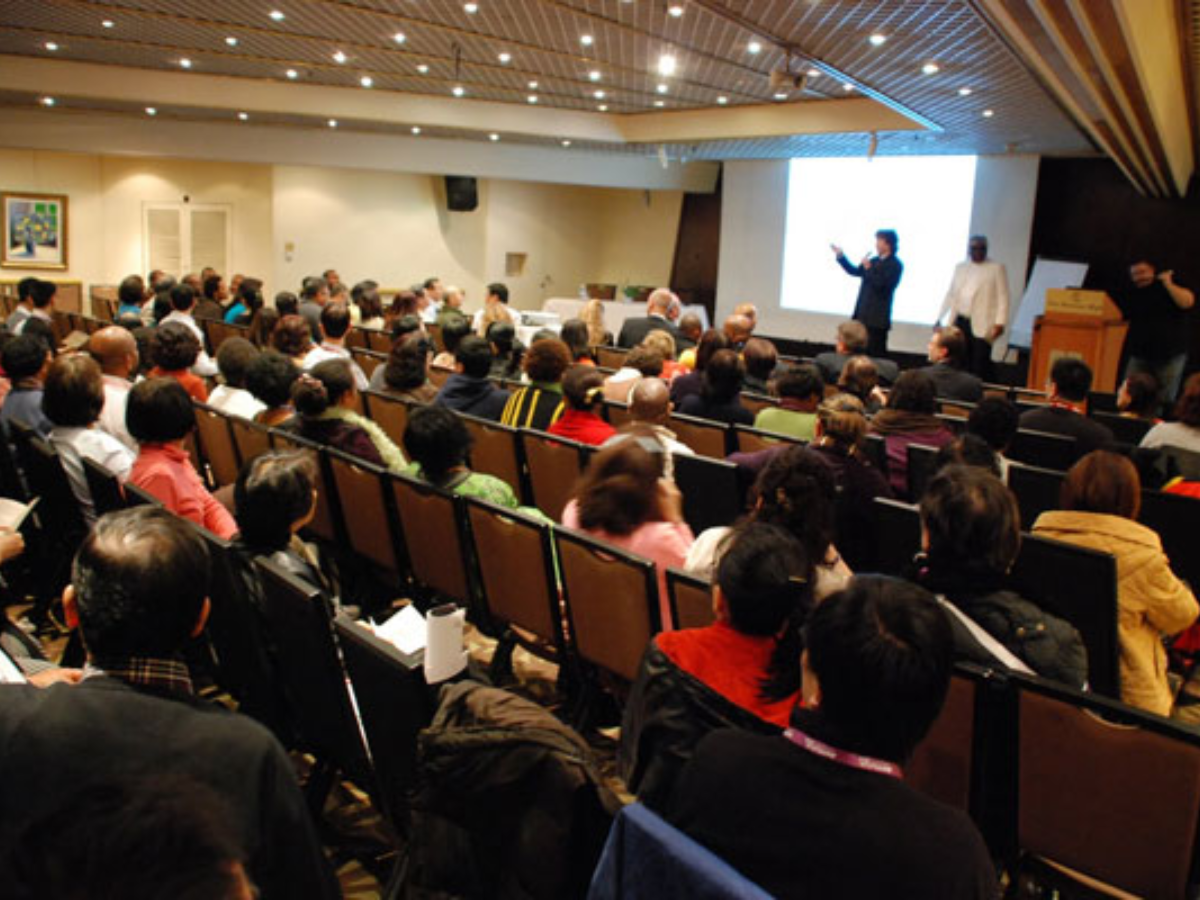 CONFERENCES & SEMINARS_Floodlightz Events