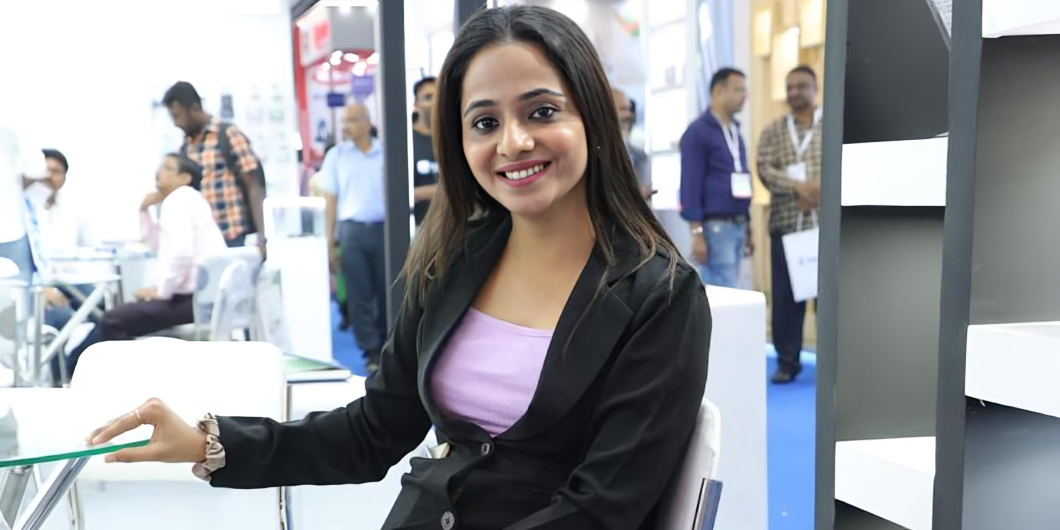 Hostess For Exhibition | Event Hostess In Mumbai_Floodlightz Events