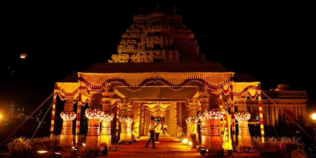 Why Choose Floodlightz For Events At EBISU Convention Center