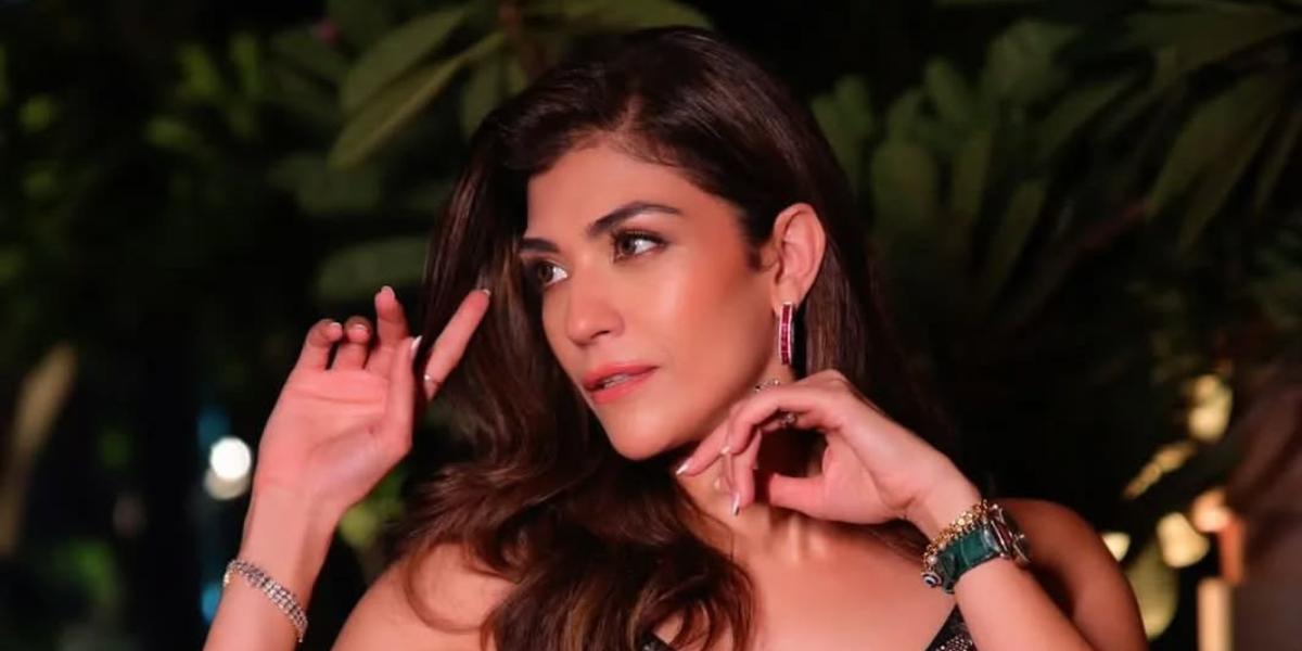 Archana Vijaya_Celebrity Anchor