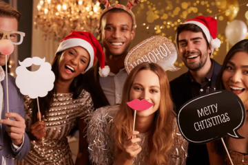 Christmas Party Planner Guide: Best Christmas Party Ideas, Themes & Festive Decor_Floodlightz_Events