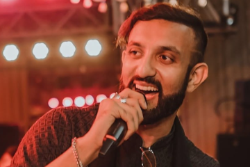 Best Emcee In Delhi: Professional Anchor In Delhi For Weddings And Events_Floodlightz_Events