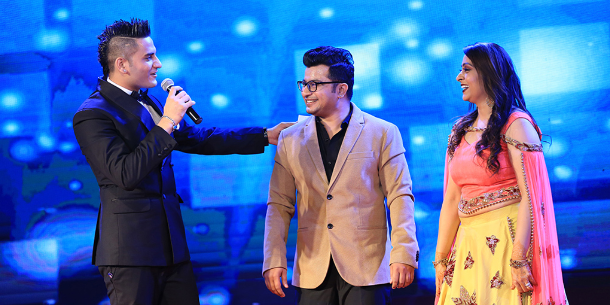 Emcee For Mehndi & Wedding Host In Mumbai_Floodlightz_Events