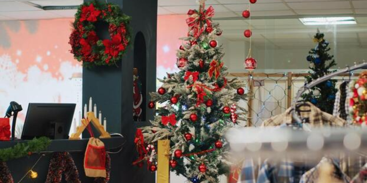 Why You Need Professional Christmas Decorations For A Magical Holiday Experience