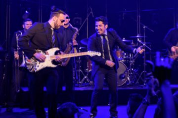 Best Live Bands For Events: Professional Live Music Bands Guide_Floodlightz_Events