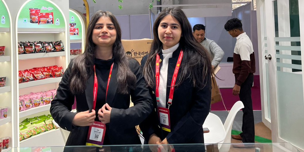 Hostess Services In Mumbai For Premium Experiences_Floodlightz_Events