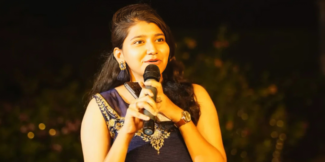 Anchor For Events | Hire Emcee For Events_Floodlightz_Events