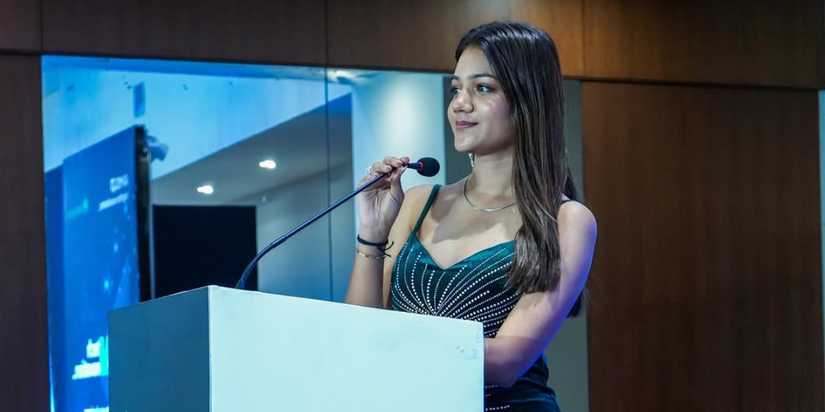 Best Anchor In Hyderabad | Anchor Raksha_Floodlightz_Events