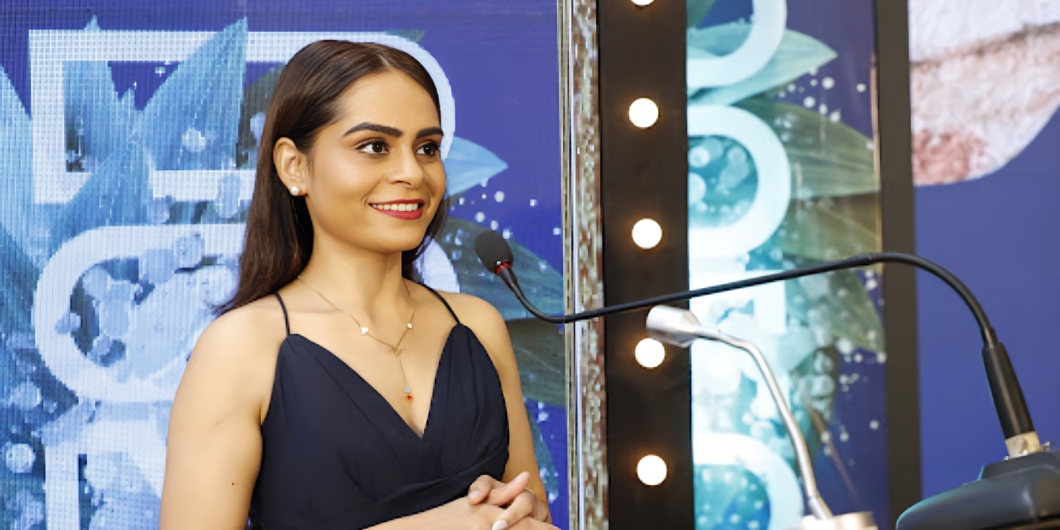 Ultimate Guide To Best Emcee In Mumbai For Every Event_Floodlightz_Events