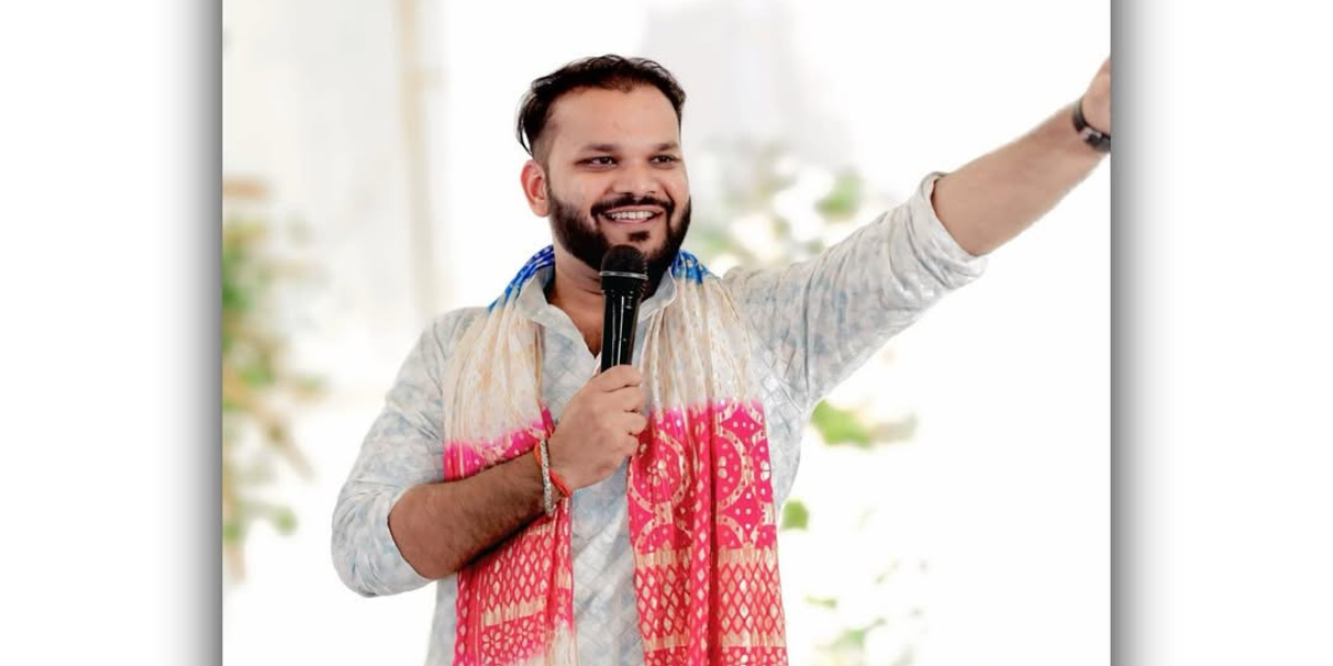 Why Anchor Deepak Is The Best Anchor In Lucknow Why Anchor Deepak Is The Best Anchor In Lucknow _floodlightz_Eventz