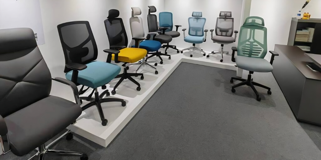 Office Chairs On Rent For Events_Floodlightz_Events