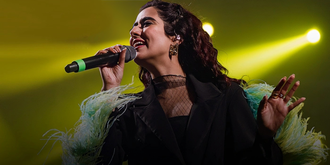 Enhancing Guest Experience With Professional Hosting_Floodlightz_Events