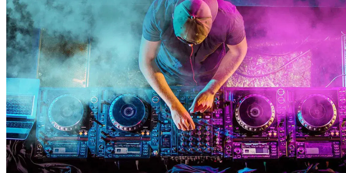 DJ For Event: Making Every Occasion Special_Floodlightz_Events