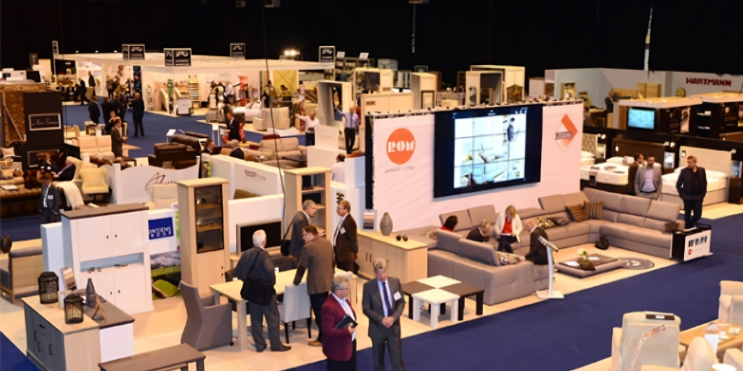 Improve Lead Generation with Better Booth Experience_Floodlightz Events_