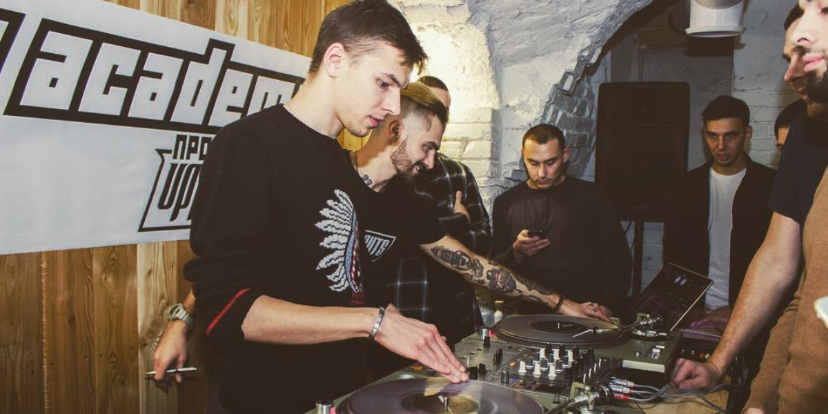 DJ For Party & DJ For House Party_Floodlightz Events_