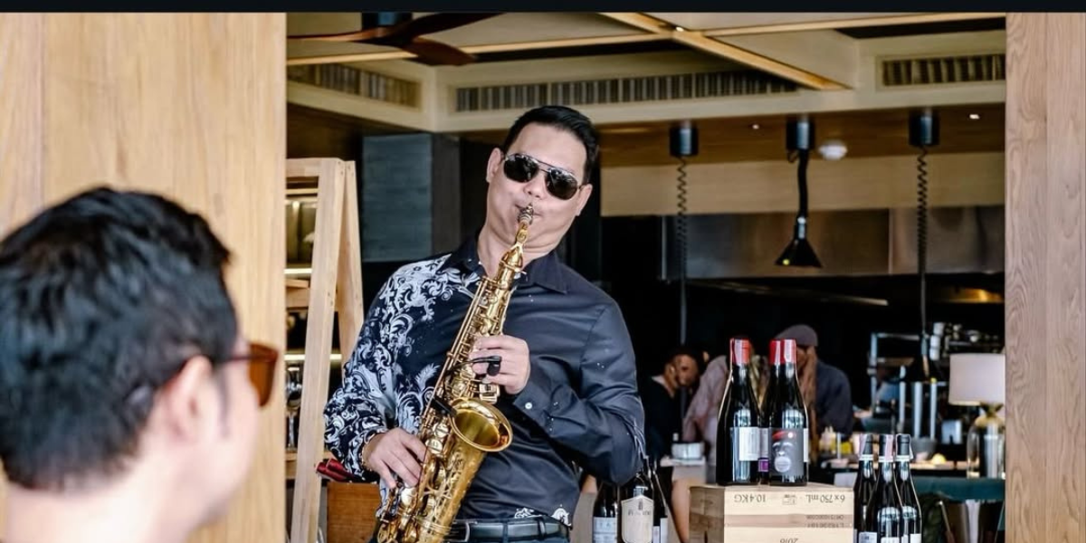 Saxophonist KhonKaen_FloodlightzEvents_
