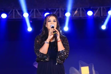 Top Female Emcee In Bangalore For Weddings & Professional Emcee For Events Guide_Floodlightz Event_
