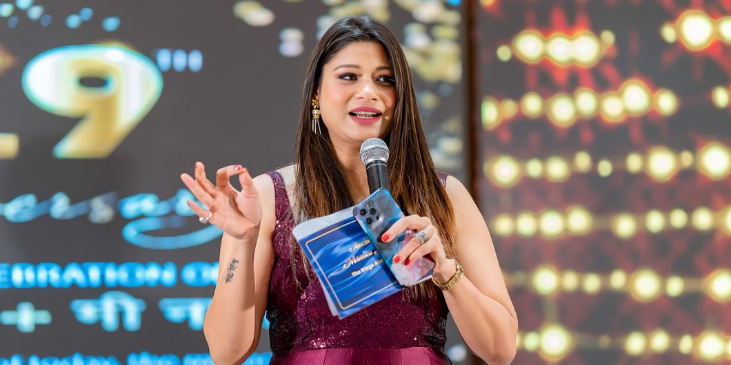 Female Emcee In Hyderabad – Adding Grace & Energy_Floodlightz Events_