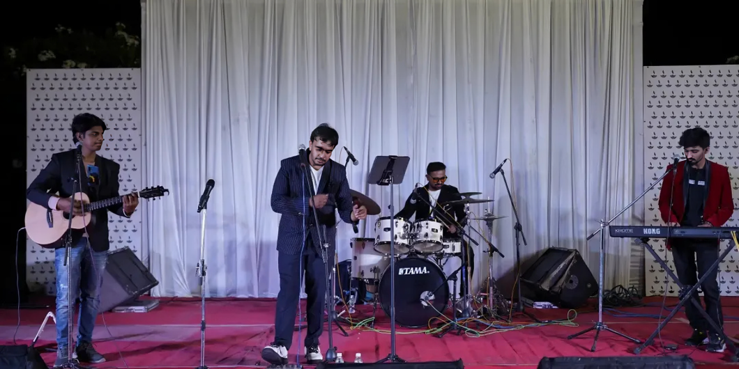 Wedding Unforgettable With Live Music_Floodlightz Events_