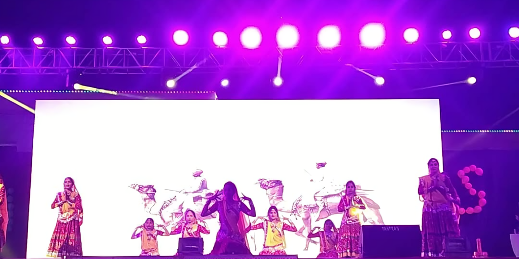Dance Troupe For Wedding With Magical Celebrations_Floodlightz Events_